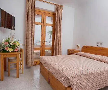 Hotel Miralisa 3*
