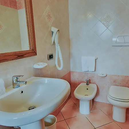 Miralisa Hotel 3*
