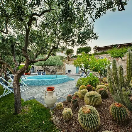 Miralisa Hotel 3*